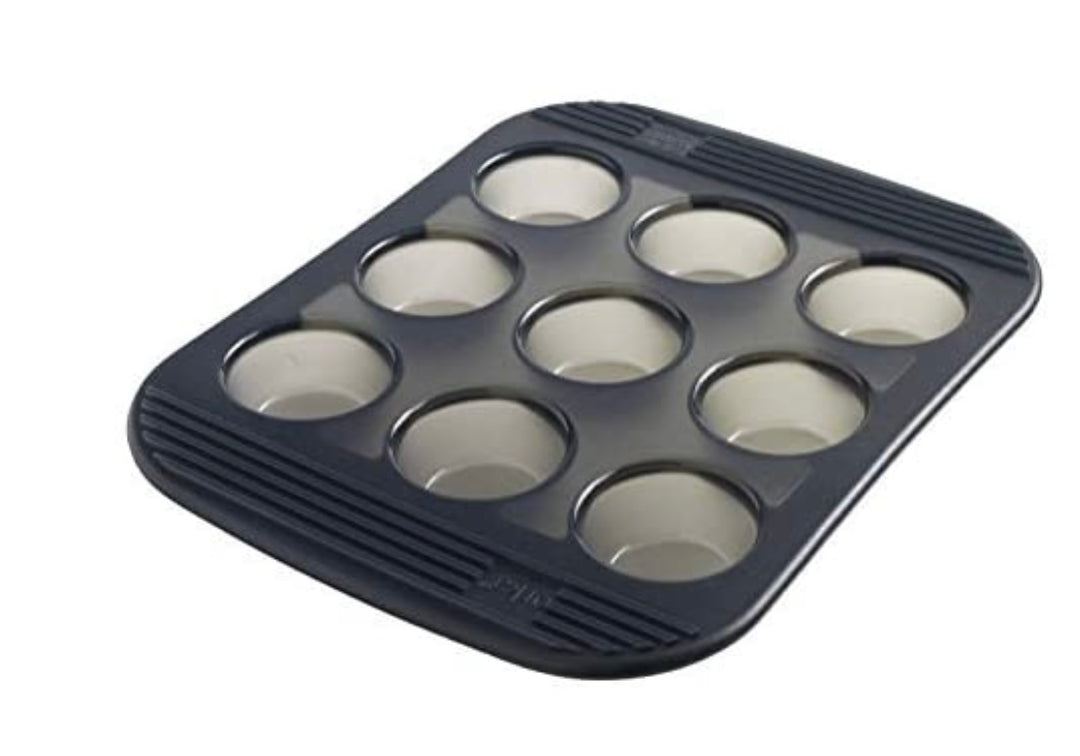 Mastrad Silicone Cup Mini Muffin Pan – Artesano Galleria